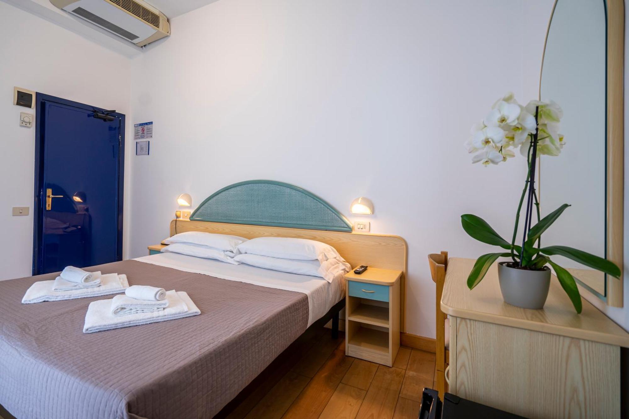 Hotel Bianca Vela Rimini Szoba fotó